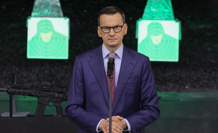 Przewodniczący klubu parlamentarnego Rozwój Plus Mateusz Morawiecki podczas prezentacji raportu „Zał