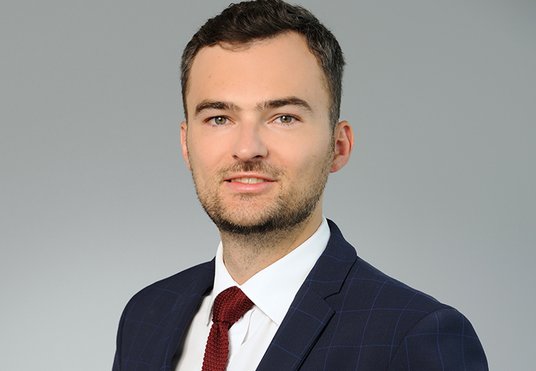 Adwokat Mariusz Nowakowski, MLE, counsel w Zespole Postępowań Sądowych i Arbitrażowych kancelarii JD
