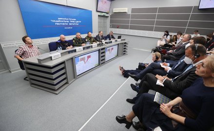 Konferencja zorganizowana przez białoruskie władze z udziałem Ramana Pratasiewicza