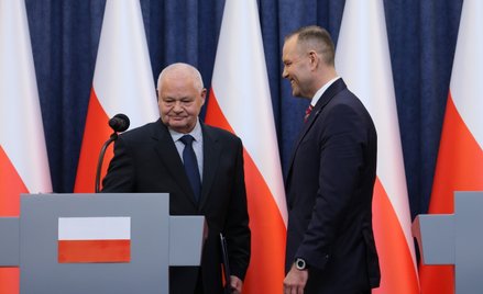 Prezydent Karol Nawrocki i prezes Narodowego Banku Polskiego Adam Glapiński podczas konferencji pras