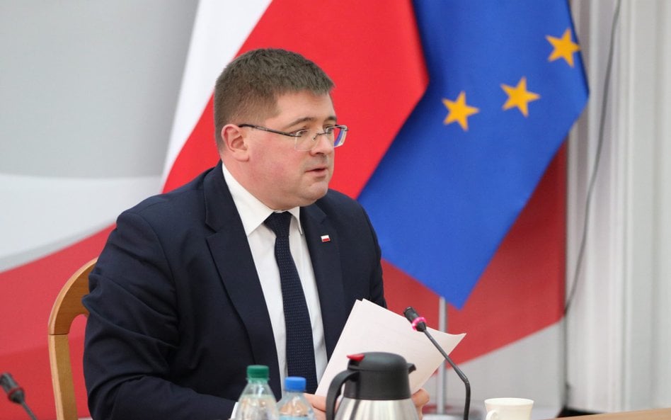 Przestrzegałem, że w wyniku reformy Zbigniewa Ziobry czeka nas kompletny chaos – twierdzi Tomasz Rzy