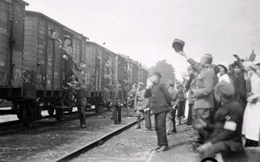 Wrzesień 1920. Polscy żołnierze w drodze na front