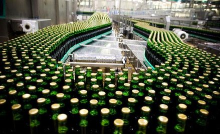 Piwo i wódka ciągną w dół sprzedaż alkoholu