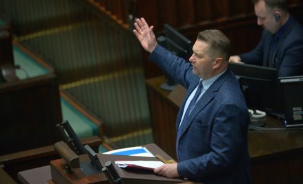 Według ministra Czarnka (na zdjęciu) nie ma tematu afery „willa plus”, bo „decyzję podejmuje ministe