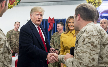 Niespodziewana wizyta Donalda Trumpa w bazie wojsk USA w Iraku