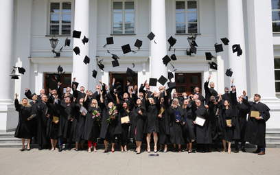 Absolwenci programu Executive MBA@UW, czerwiec 2019, Pałac Kazimierzowski UW, zdjęcie: Marcin Klucze