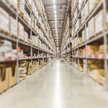 Amazon zwolnił pracownicę odwiedzającą umierającego krewnego. Potem zmienił decyzję
