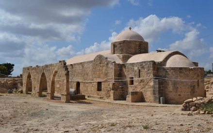 Ruiny bizantyjskiego kościoła w wiosce Kouklia