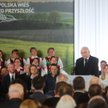 Prezes PiS Jarosław Kaczyński przemawia na konwencji rolnej Prawa i Sprawiedliwości w Łysych k. Ostr