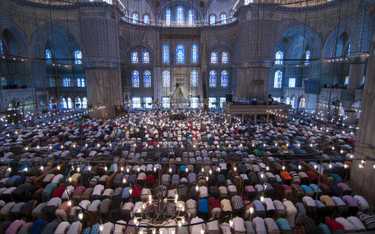 Muzułmanom pozwolono na blisko 4 minuty głośnej modlitwy