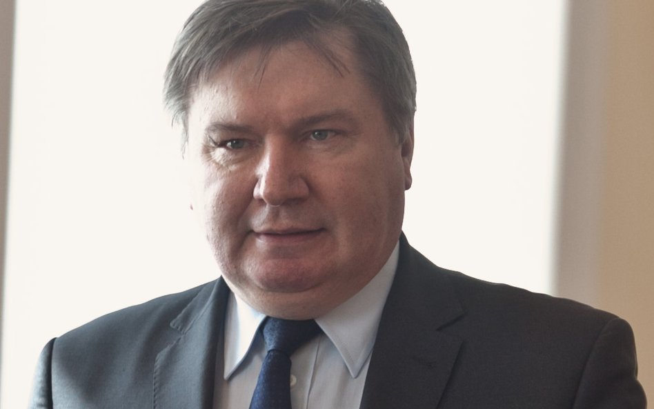 Jerzy Miller: Stan lotniska nie pozwalał na przyjęcie samolotu
