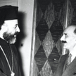 Arcybiskup Makarios III, głowa greckiego Kościoła prawosławnego na Cyprze, wita generała Georgiosa G