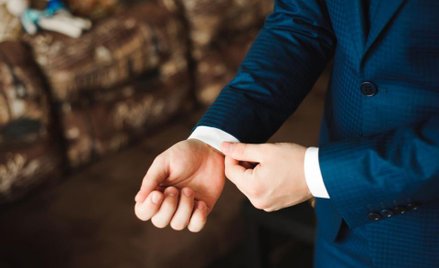 Zasady ubioru w pracy. W biurze już nie sztywno, ale na pewno nie luzacko