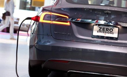 Cel Morawieckiego: Milion aut elektrycznych poza zasięgiem