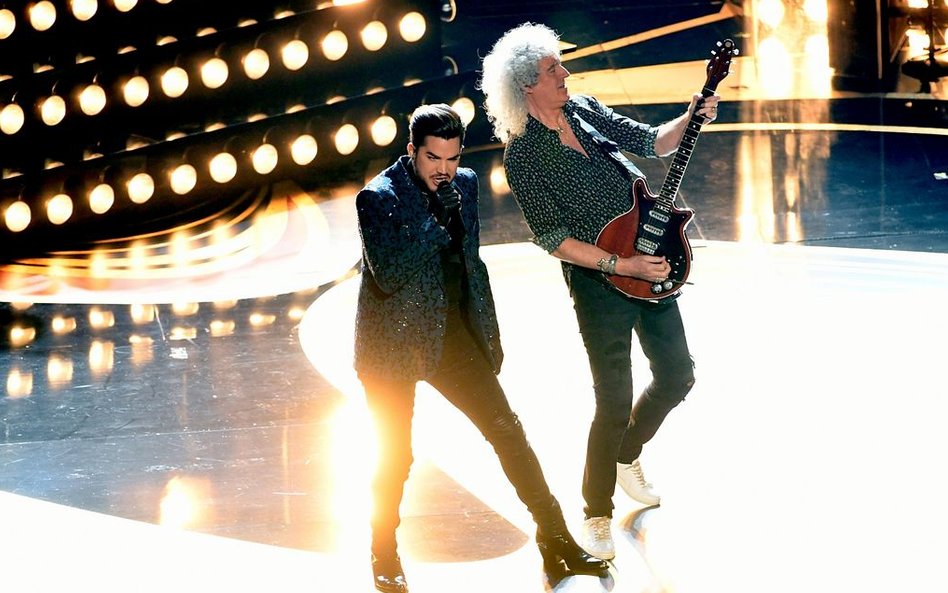 Galę oscarową rozpoczął krótki występ Queen