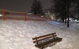 Urzędnicy wygrodzili parkowe tereny do zjazdów na sankach