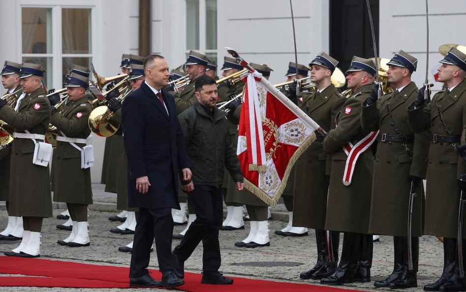 Zuzanna Dąbrowska: Karol Nawrocki walczy z cieniem, a jego przeciwnicy z pokorą schylają głowy