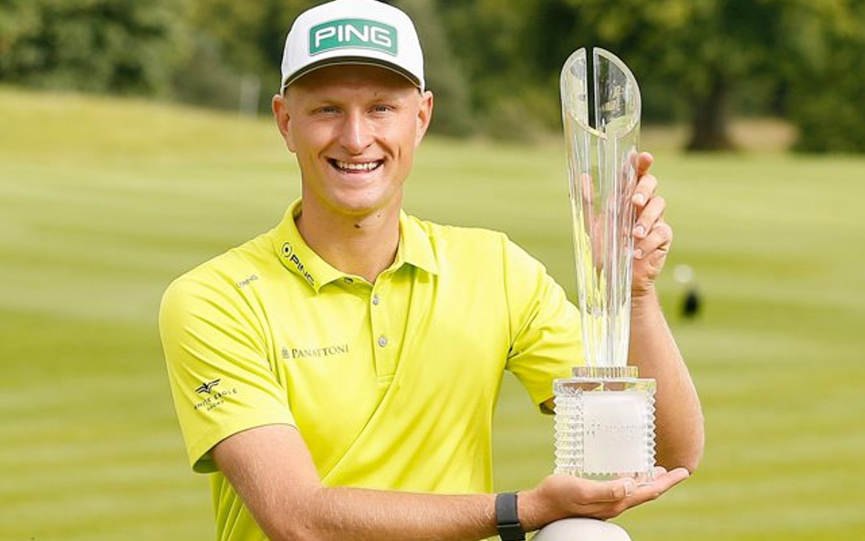 Adrian Meronk z nagrodą za zwycięstwo w Irish Open