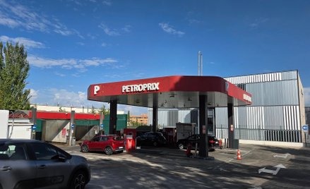 Petroprix otworzył pierwszą samoobsługową stację paliw w Polsce