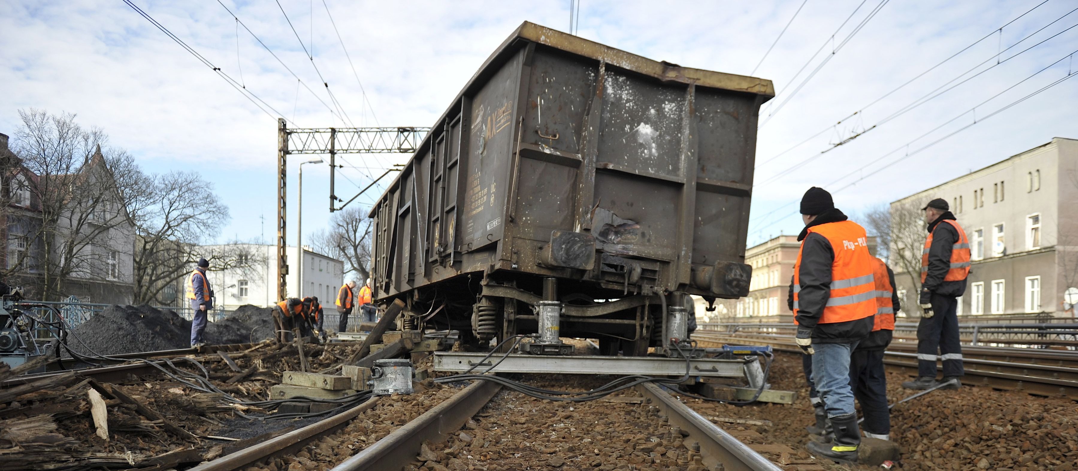 Sabotaż na kolei. Porzucony wagon w Katowicach, „o włos od katastrofy na nieprawdopodobną skalę”