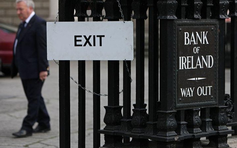 Irlandia: damy sobie radę. Bruksela: i tak pomożemy