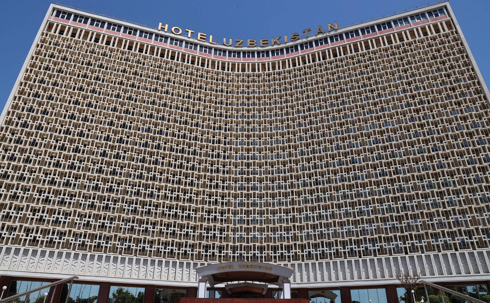 Betonowy kolos, który przetrwał upadek ZSRR. Sowiecki brutalizm w rozkwicie