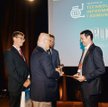 W imieniu firmy Aplixcom Solutions statuetkę za zwycięstwo w kategorii technologie informacyjne i ko