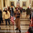 Zamieszki na Kapitolu: "Szaman QAnon" groził wiceprezydentowi USA?