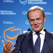Donald Tusk doprowadził do tego, że poparcie dla Platformy zdaje się przebijać szklany sufit zawiesz