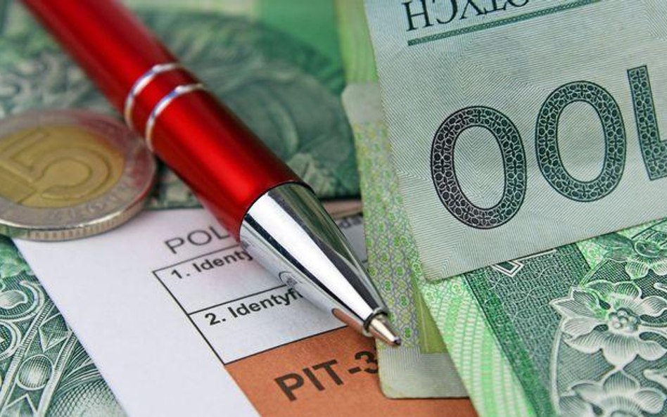 Korektę trzeba wyjaśnić, choć przepis nie nakazuje