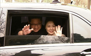 Żona Kim Dzong Una zyskała nowy tytuł. Już nie "towarzyszka"
