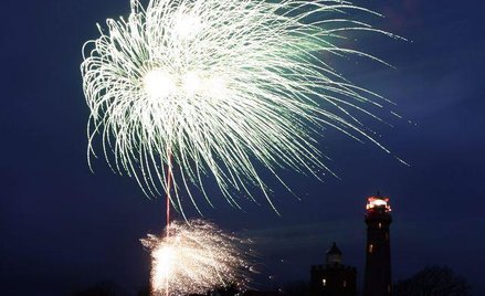 W Kap Arkona na niemieckim wybrzeżu fajerwerki tradycyjnie odpalono sporo przed północą, ku uciesze 