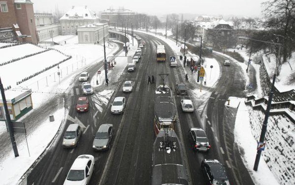 Nauka jazdy nie na gołoledź i zawieje