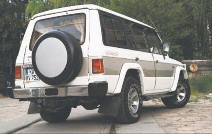 Świetnie utrzymany egzemplarz z 1989 roku został sprowadzony z Japonii.