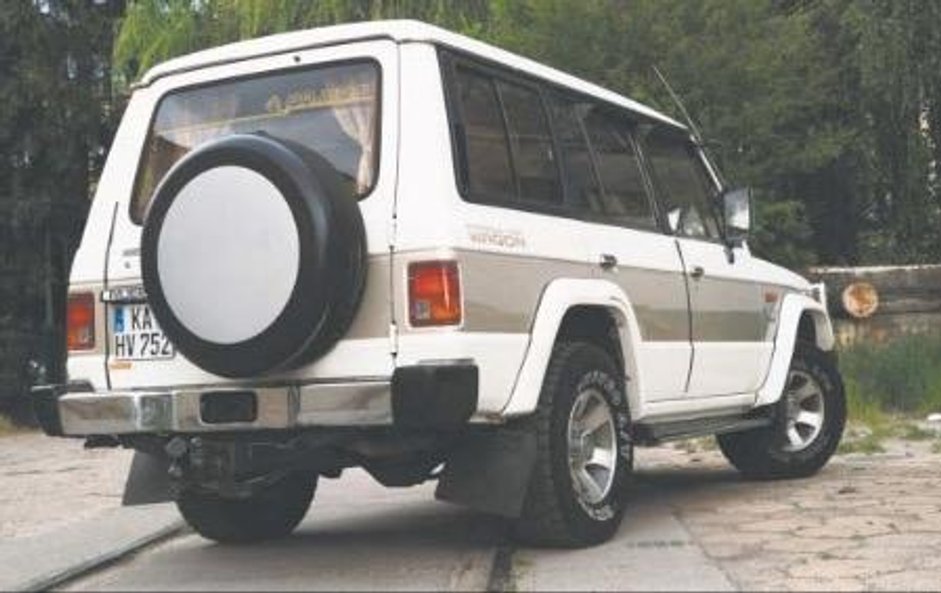 Świetnie utrzymany egzemplarz z 1989 roku został sprowadzony z Japonii.