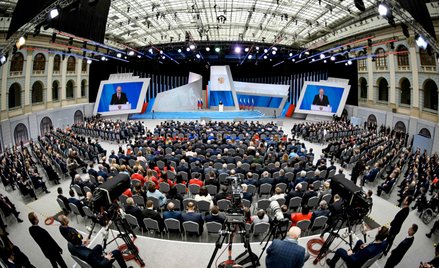 Władimir Putin jak gdyby nigdy nic przez ponad dwie godziny opowiadał Rosjanom o swoich planach