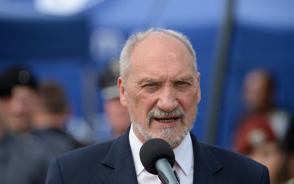 Minister obrony narodowej Antoni Macierewicz