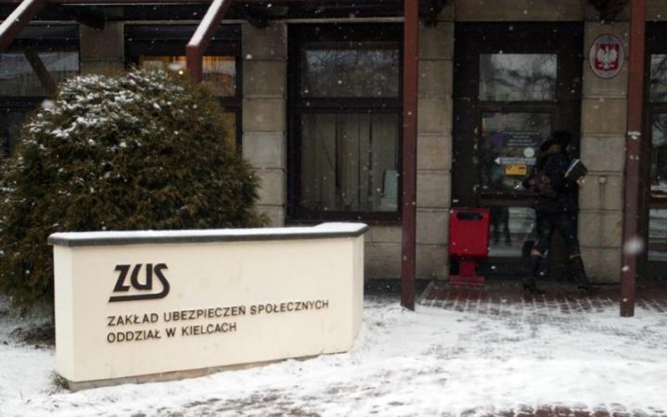 Rozliczaj się w ZUS na nowych formularzach i stosuj nowe kody
