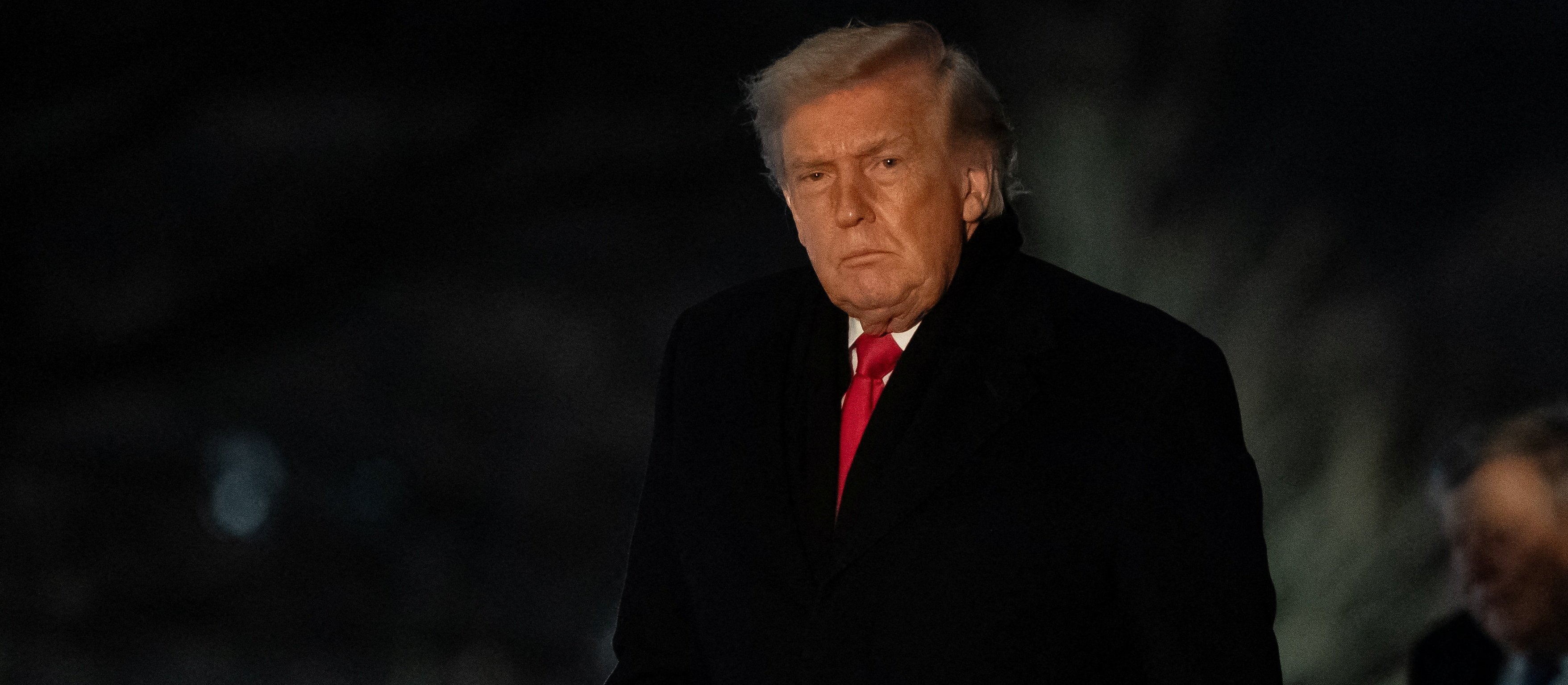 Donald Trump opublikował prywatne rozmowy z Emmanuelem Macronem i Markiem Rutte