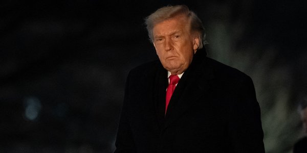 Donald Trump opublikował prywatne rozmowy z Emmanuelem Macronem i Markiem Rutte