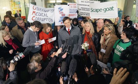 Andrew Wakefield udawał ofiarę skrzywdzoną przez firmy farmaceutyczne i sprzedajnych biurokratów, ws