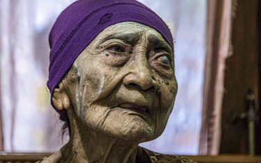 Indonezja: 100-latka wygrała walkę z COVID-19