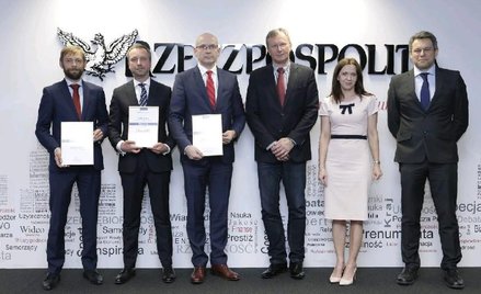 Reprezentanci największych firm: Deloitte, KPMG i PwC oraz przedstawiciele redakcji i Ministerstwa F