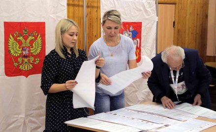 Liczenie głosów oddanych w wyborach do Dumy