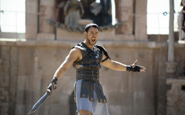 Kadr z filmu „Gladiator” (2000 r.) Ridleya Scotta. Maximusa Decimusa Meridiusa zagrał Russell Crowe