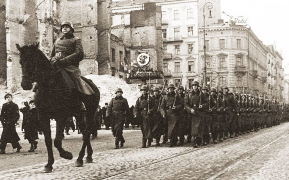 Oddziały Wehrmachtu na ulicy Marszałkowskiej w Warszawie, jesień 1939r.