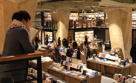 Hongkong: Księgarnie zamykane, giną księgarze