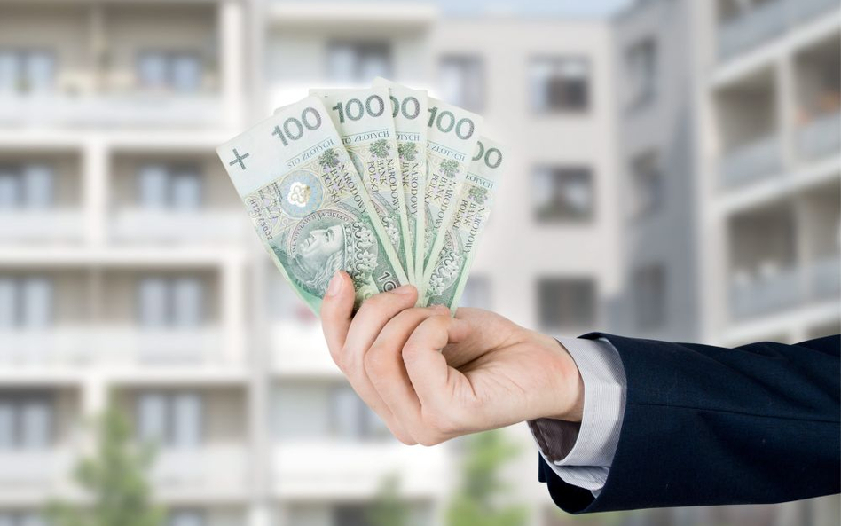 Własny kąt za pieniądze banku. Koszty dla singla i rodziny