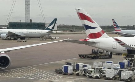 Kolizja dwóch samolotów na Heathrow. Zahaczyły o siebie skrzydłami