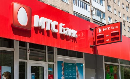 Miliarder Roman Awdiejew sprzedaje udziały w koncernie Rossium, właścicielu Moskiewskiego Banku Kred